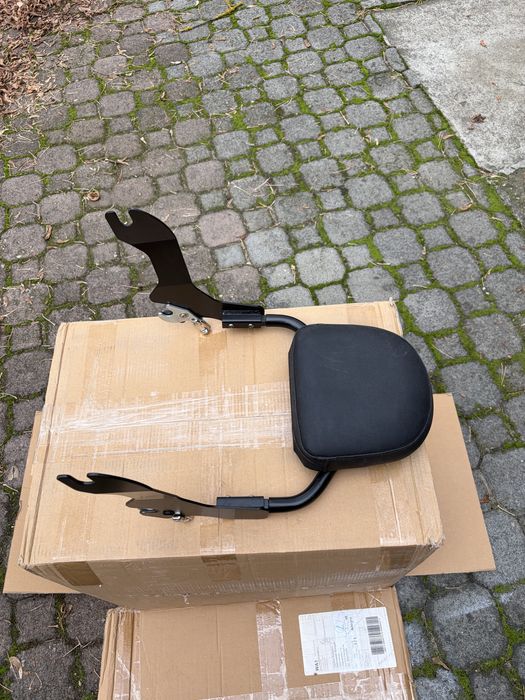 Oparcie sissybar Harley Davidson Softail Street Bob 18-24 czarne