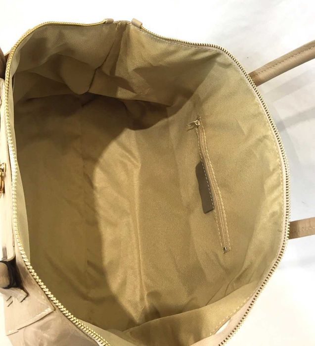 Недорога шкіряна сумка виробництва Італії