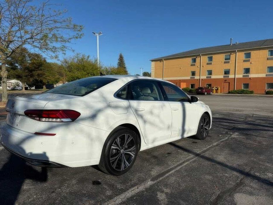 Volkswagen Passat SEL      2020