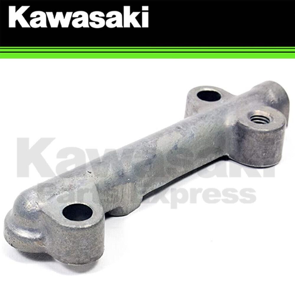 В наличии  Масляный канал Kawasaki ER6 OIL PIPE NINJA VERSYS VULCAN