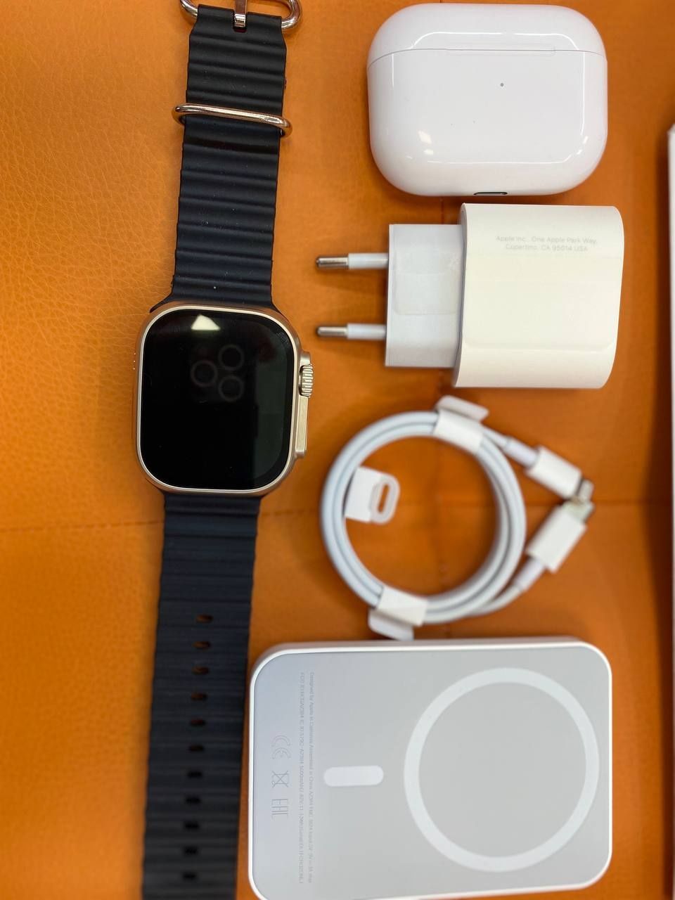 Подарунковий набір 5 в 1 Apple Watch/AirPods Pro/Power bankMagSafe