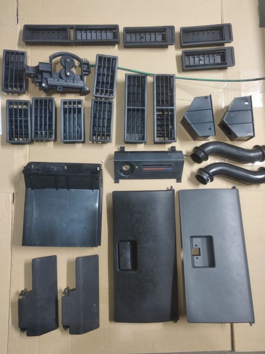 Пластик торпеди Таврія Славута. Бардачок дефлектори регулятор пічки