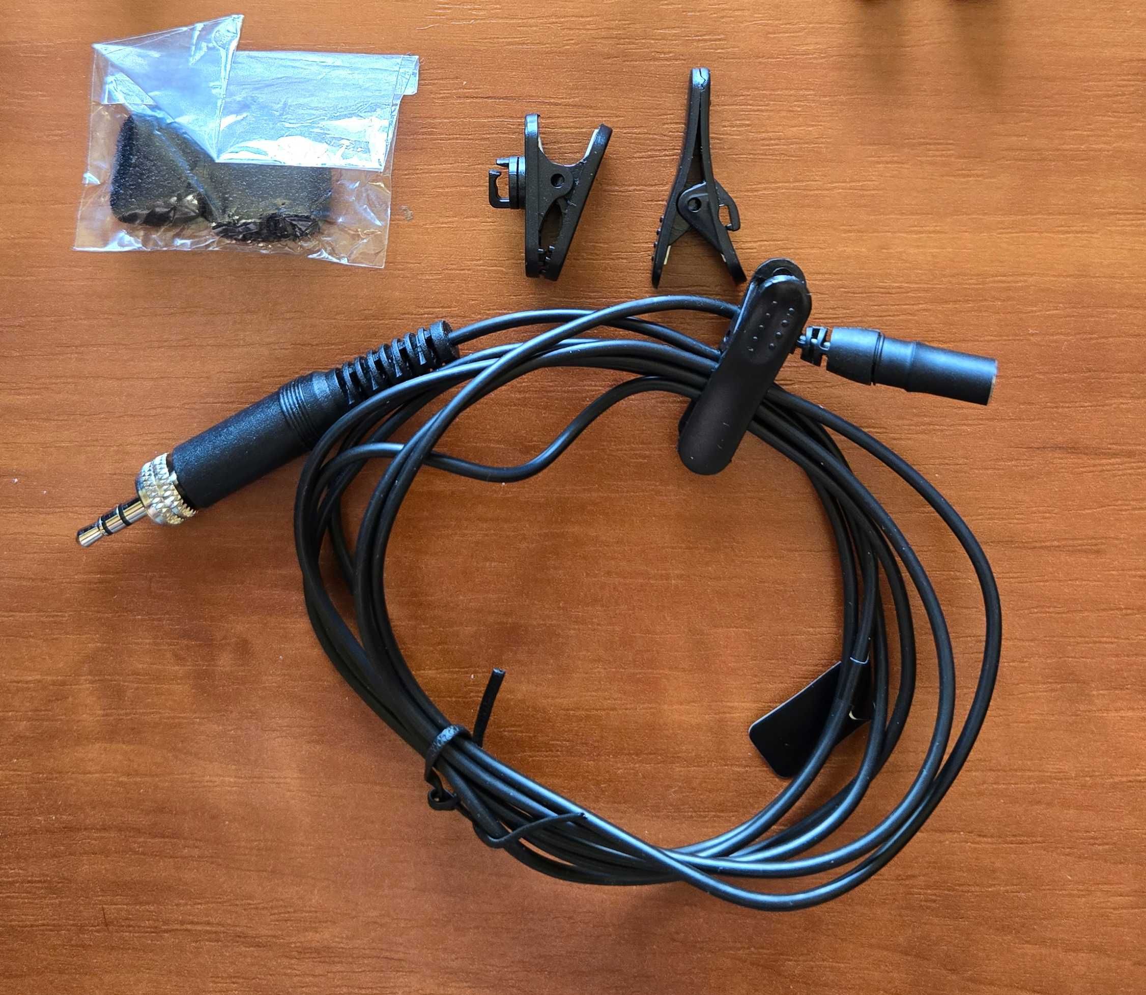 Новий мікрофон петличний ZOOM LMF-1
