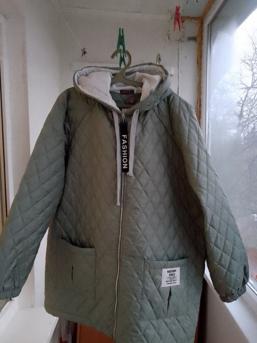 Продаю!Куртку жіночу батал.