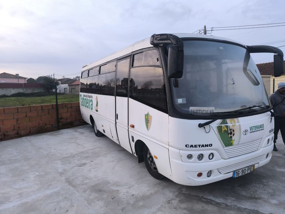 Autocarro 28 lugares