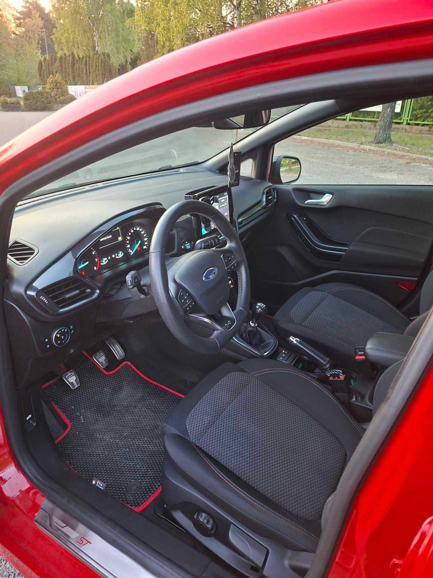 Ford Fiesta ST-LINE