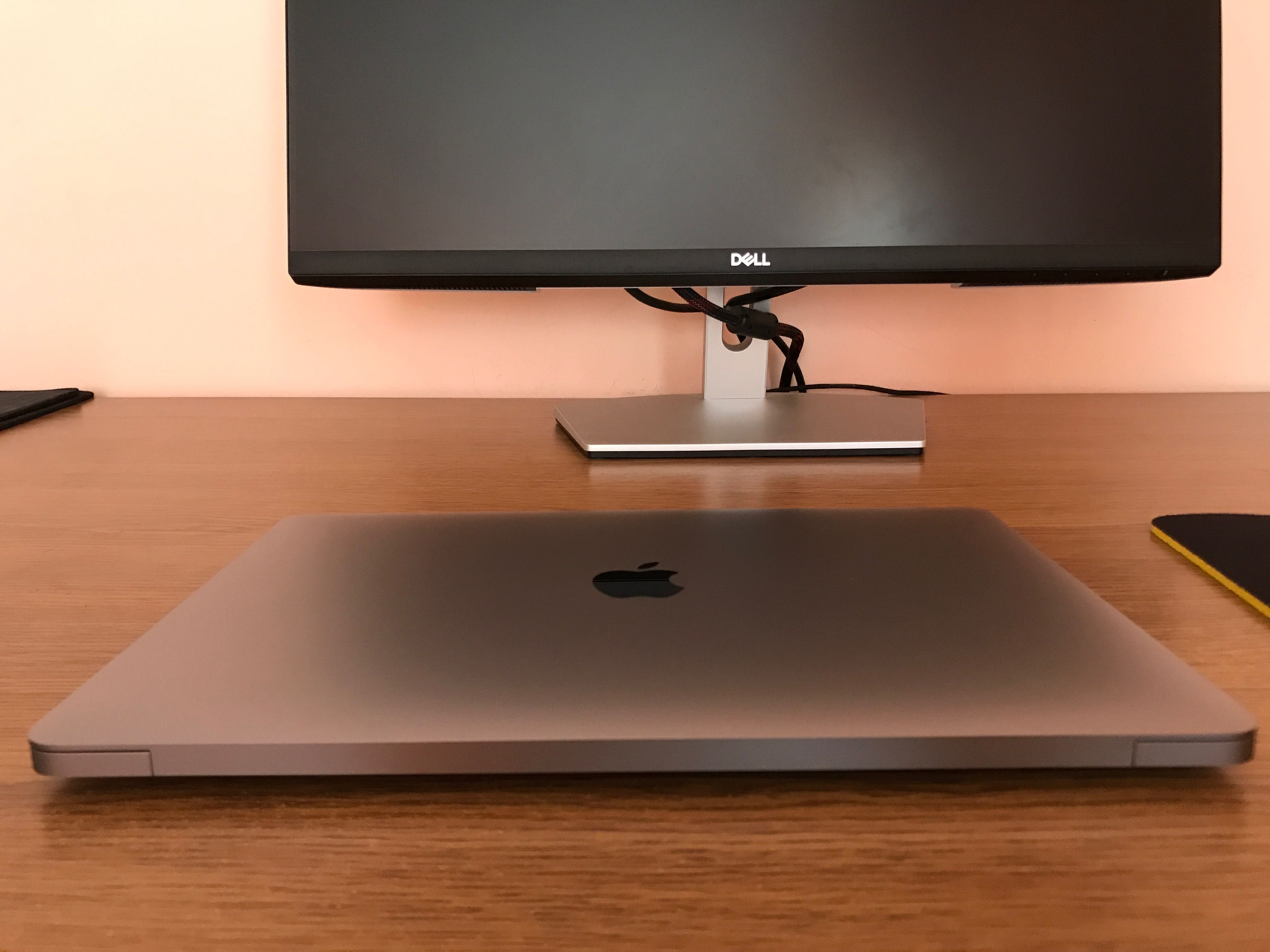 MacBook Air 13" (2020) M1 8GB 512 SSD MGN73  (3+ років у використанні)