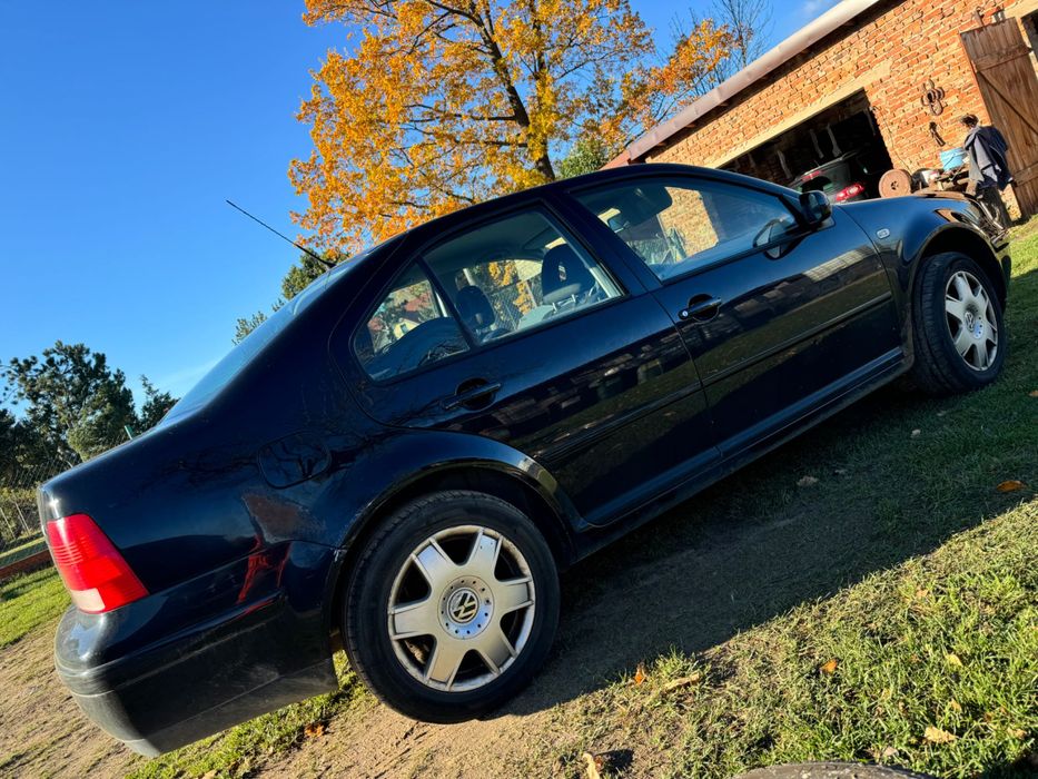 Volkswagen bora 1,6 benzyna