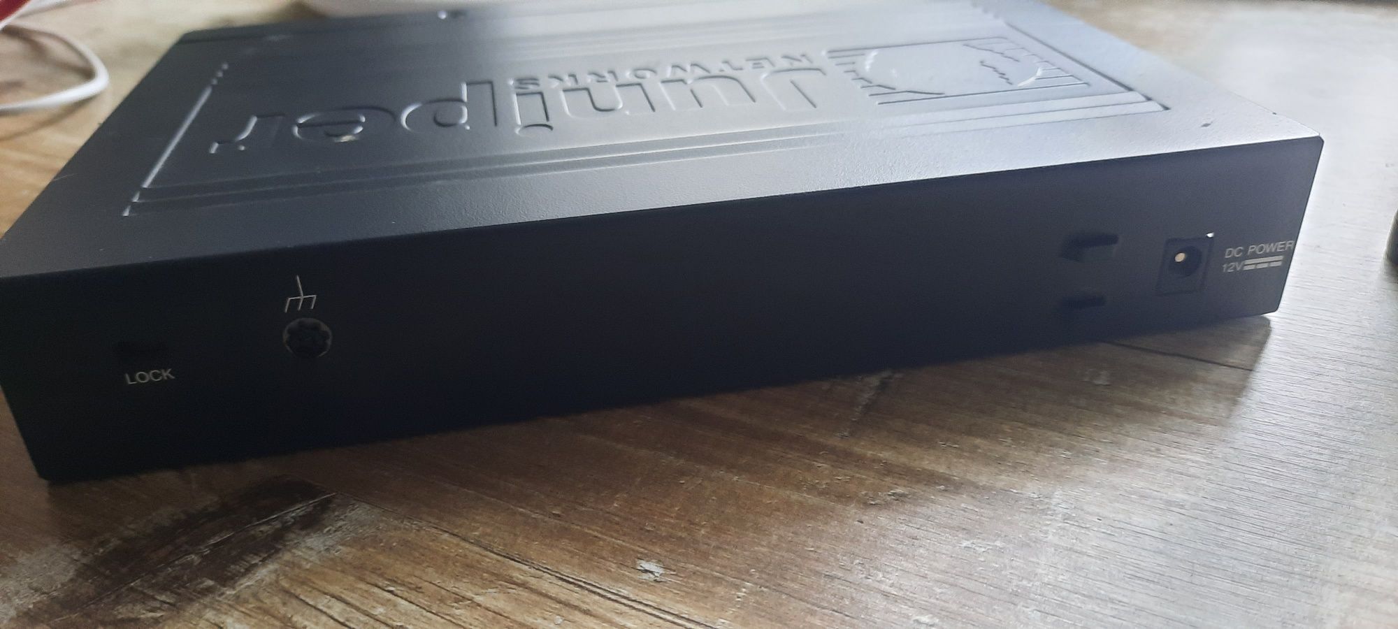 Межсетевой экран Juniper SRX100B