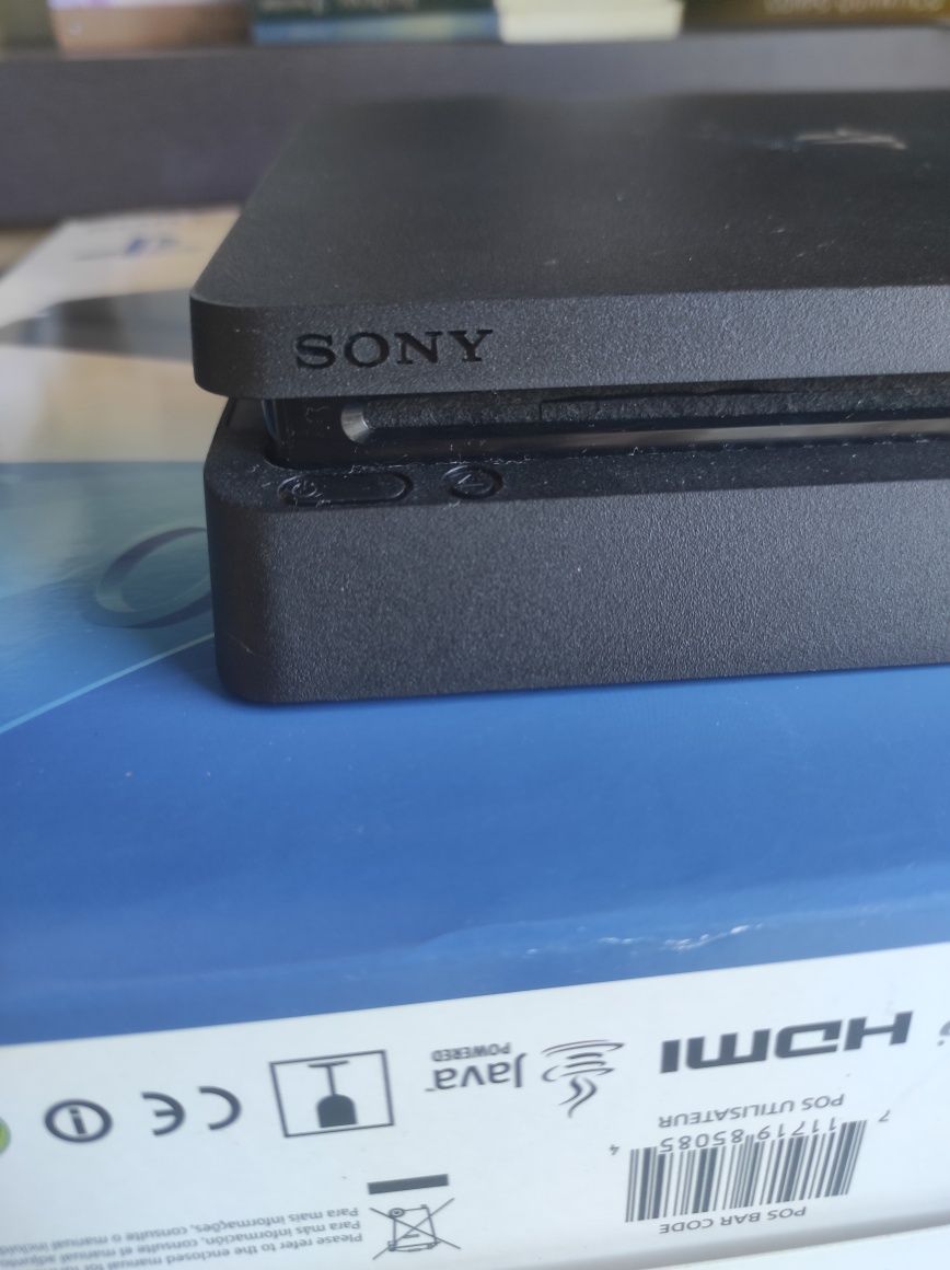 Ps4 1Tb + 3 jogos