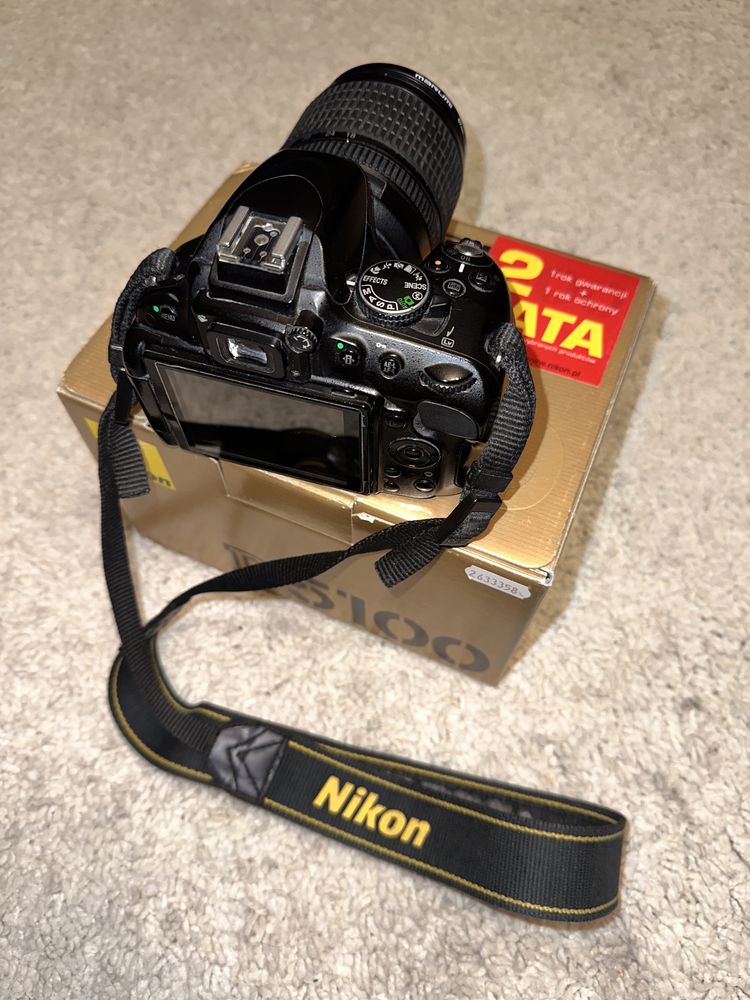 Lustrzanka Nikon D5100 + Nikon Nikkor AF-S 18-105mm f/3.5-5.6G