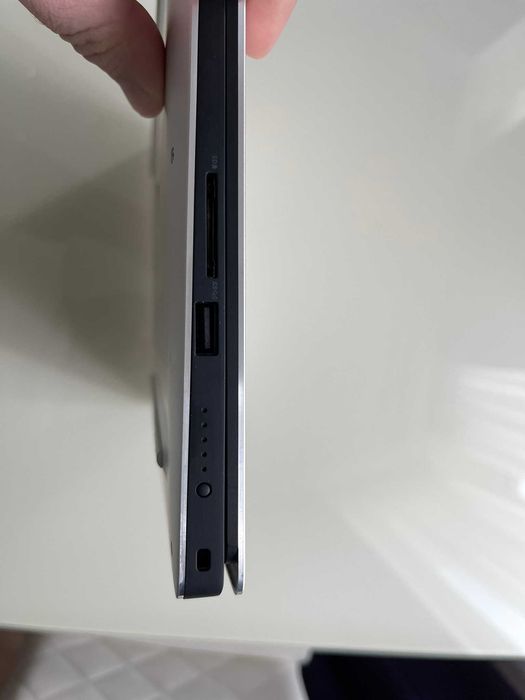 DELL XPS 15 7590 4k OLED | i7 | GTX 1650 4GB | 32Gb | 2Tb SSD Ідеал