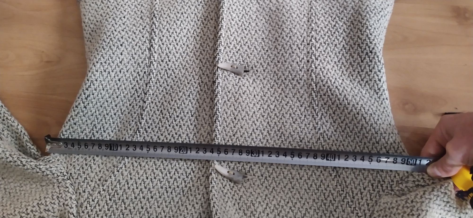 Женское шерстяное тёплое пальто 1 мтр, ПОГ 50 см, длина рукава 58 см.