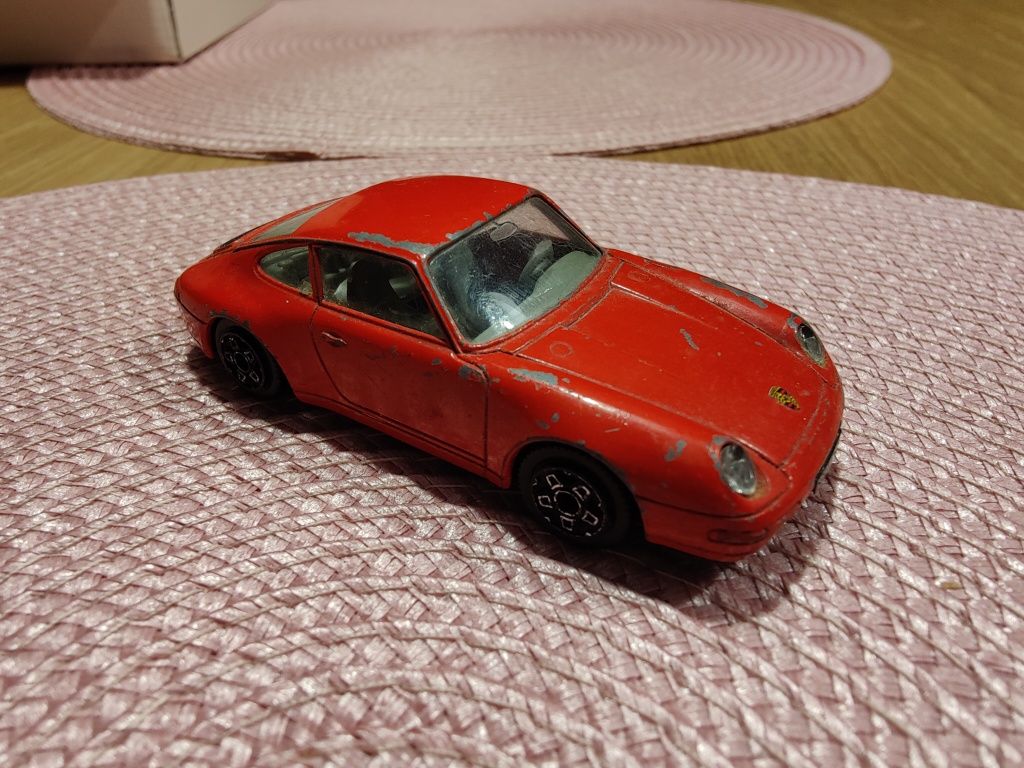 Model Bburago Porche 911 Carrera 1/43