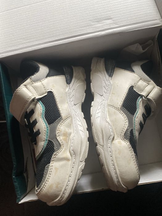 Дитяче взуття осінь весна