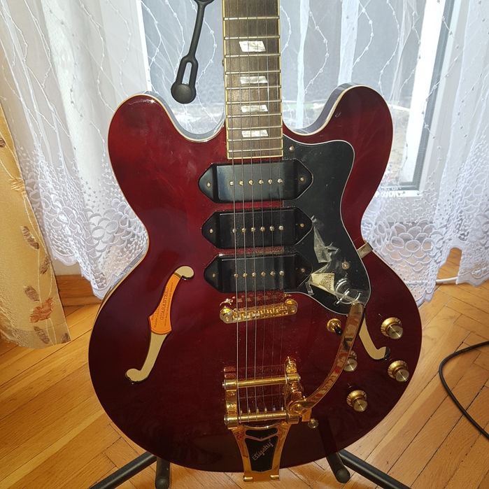 Epiphone riviera custom