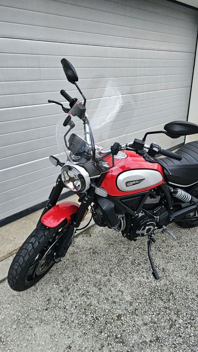 Ducati Scrambler Ícon Red 800cc