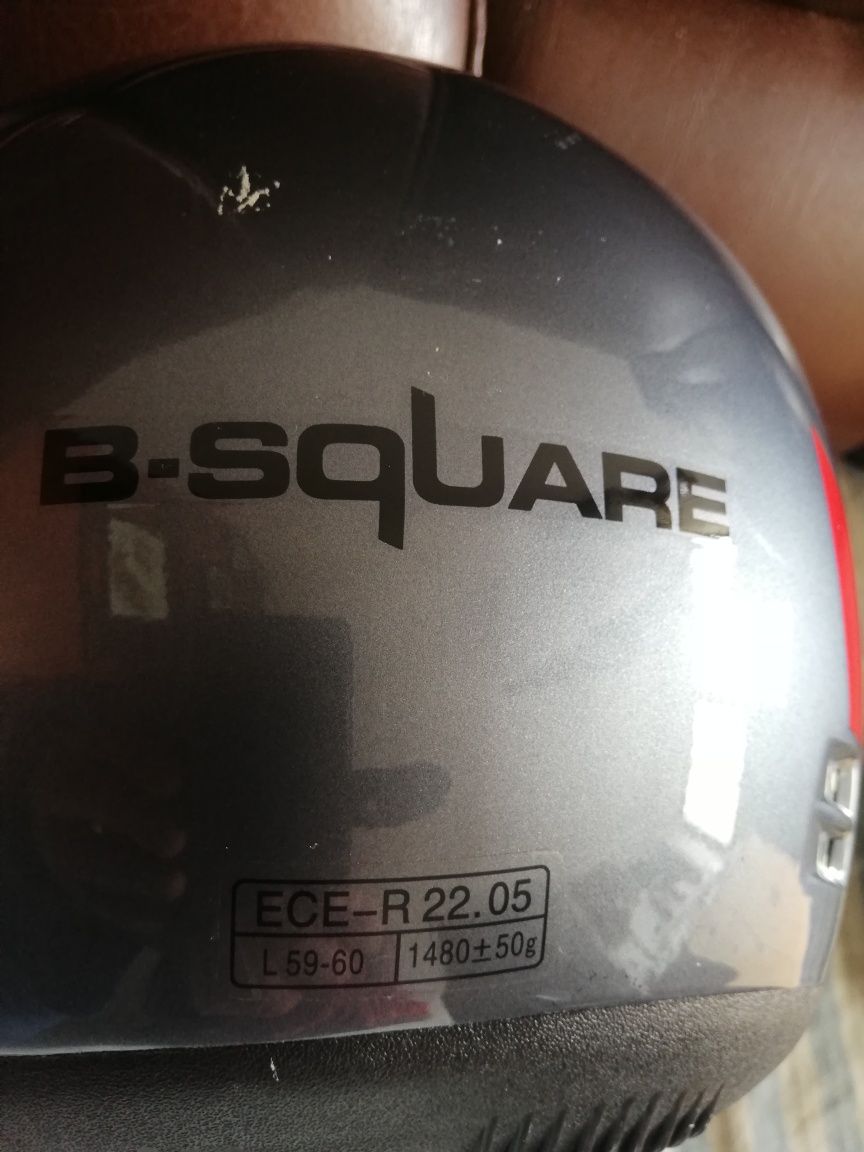 Capacete B-Square