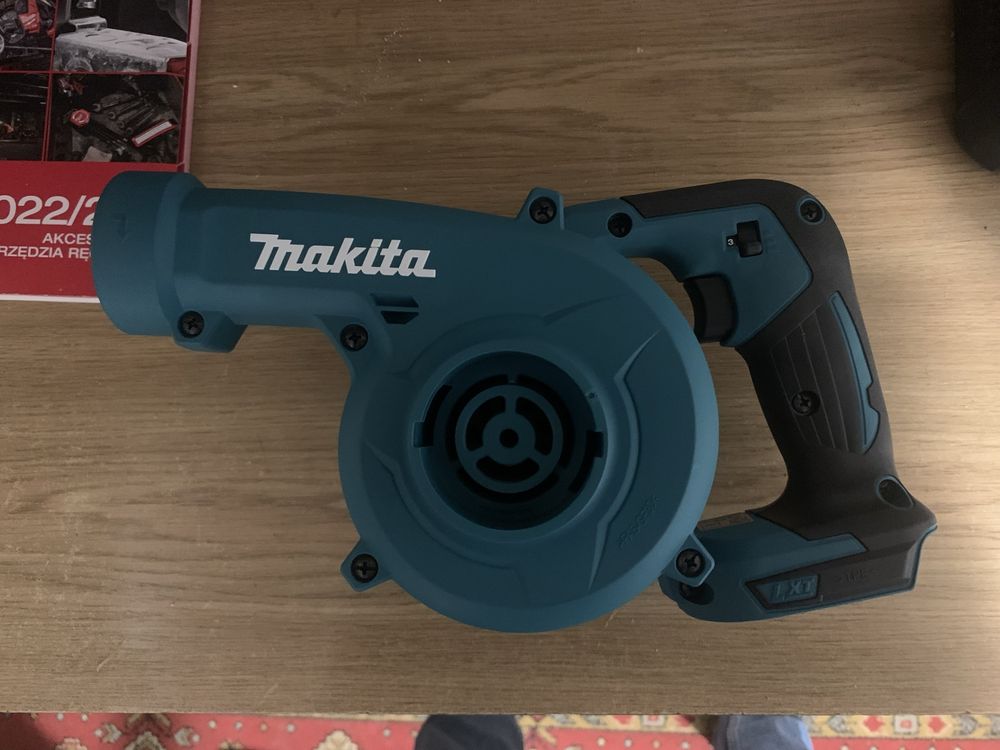 Повітродувка акумуляторна Makita DUB186Z