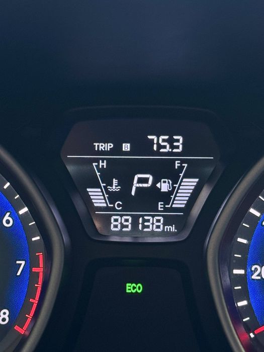 Hyundai Elantra 2013 avtomat