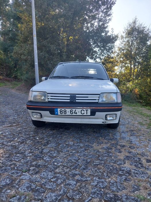 Peugeout 205 1.8 T