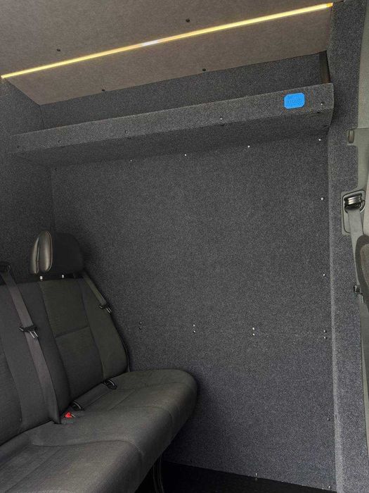 Переобладнання автомобіля з вантажного в вантажо-пасажир.