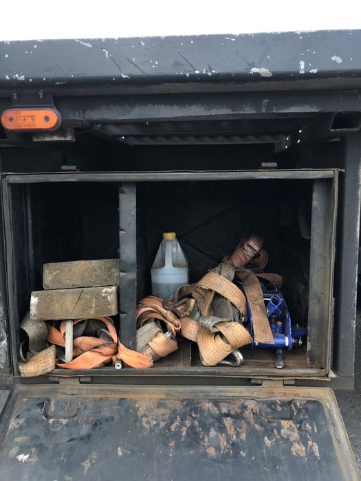 Продам евакуатор-маніпулятор TATA