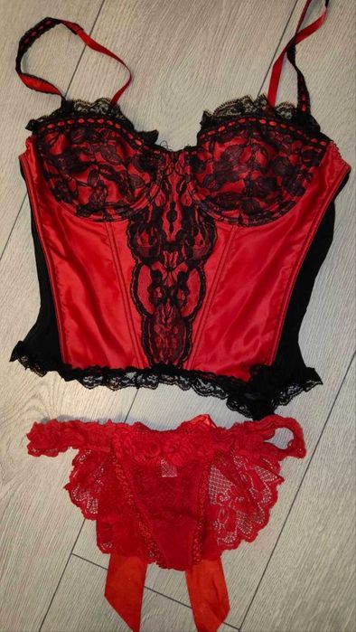 Білизна спідня жіноча