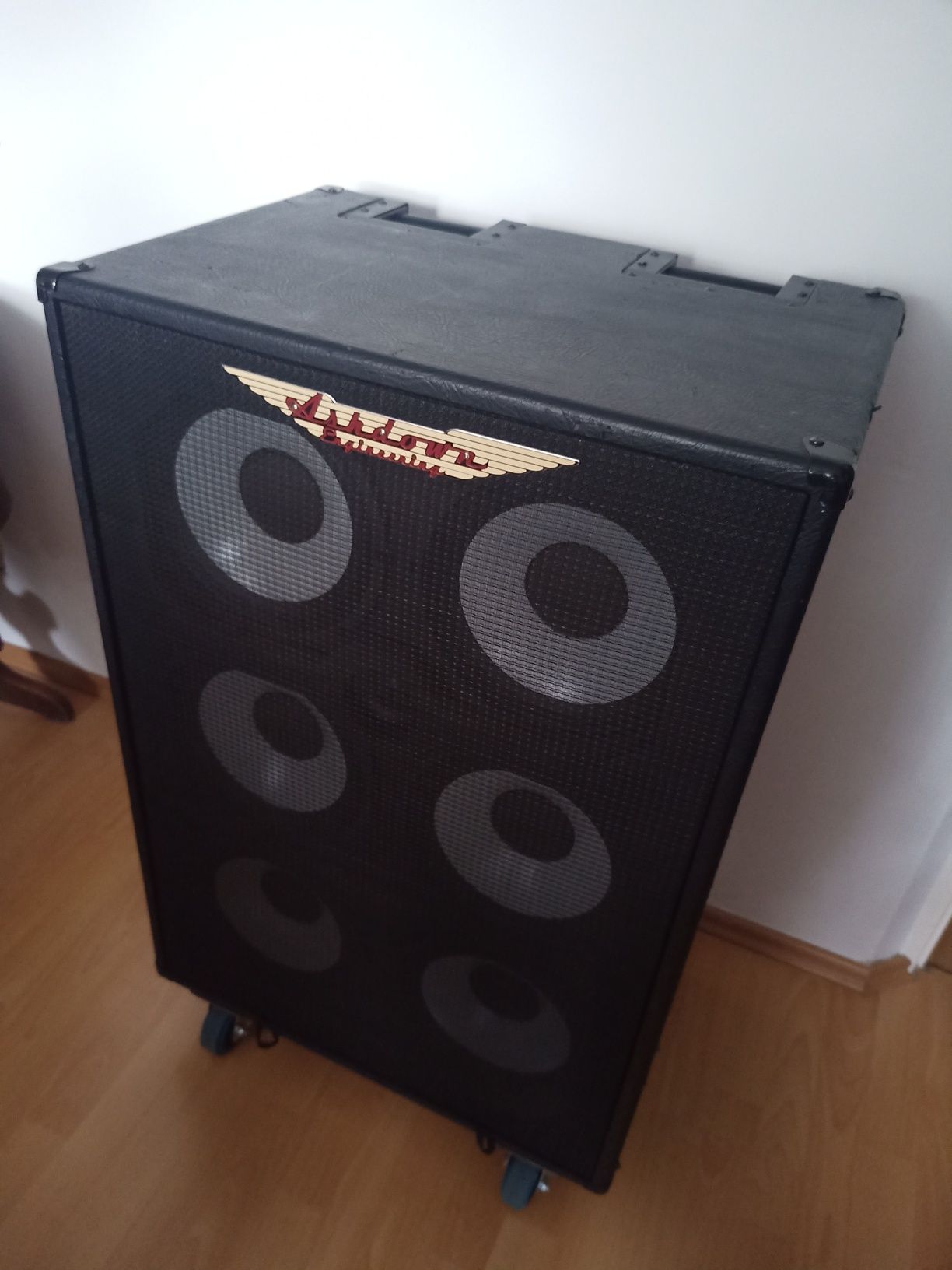 Ashdown RM - 610 T kolumna basowa 900W, 4Ohm + pokrowiec