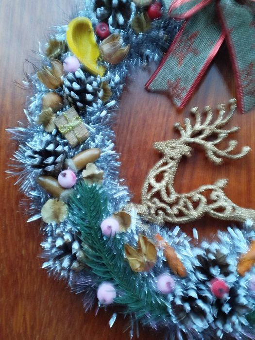 Новорічні віночки декор подарунки пробки в школу та садочок