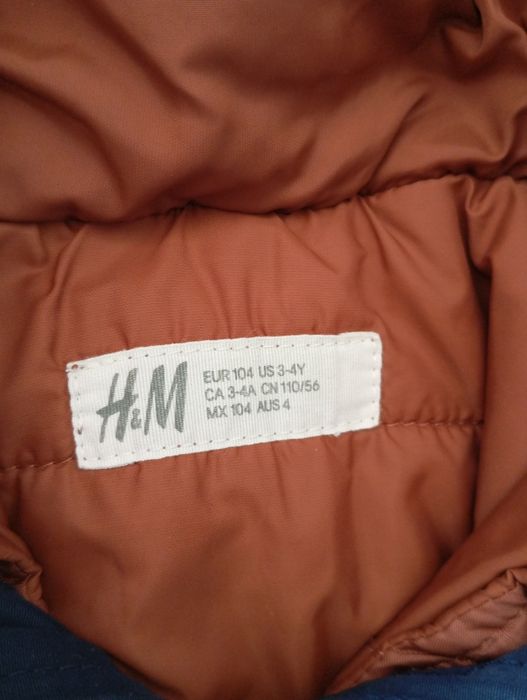 Przejściowa ocieplana kurtka parka chłopięca H&M rozmiar 110