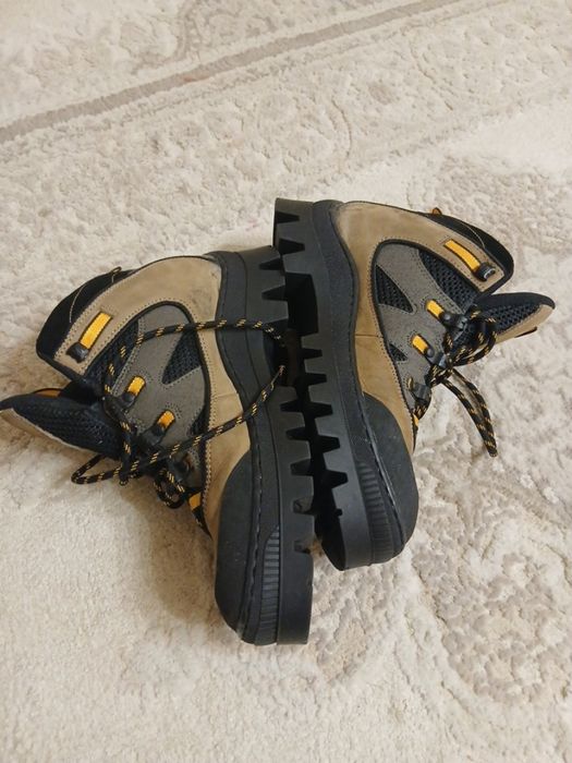 Шкіряні черевики