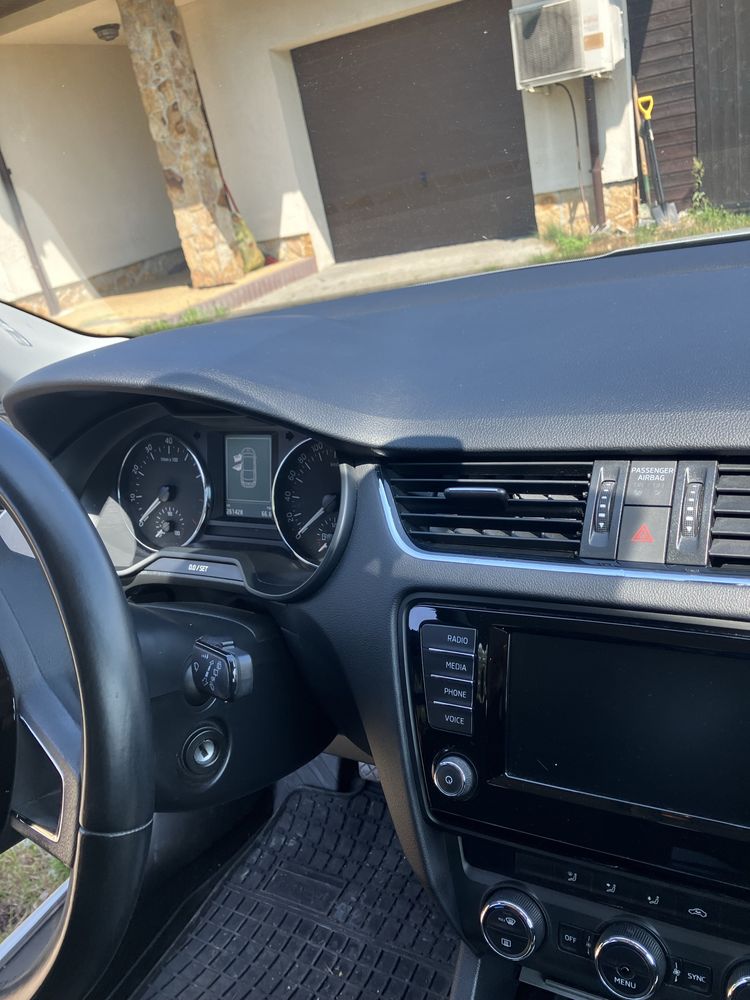 Skoda Octavia 1.4 TSI 2015 rok.