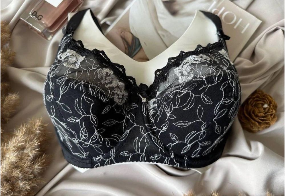 Жіночий мережений ліфчик