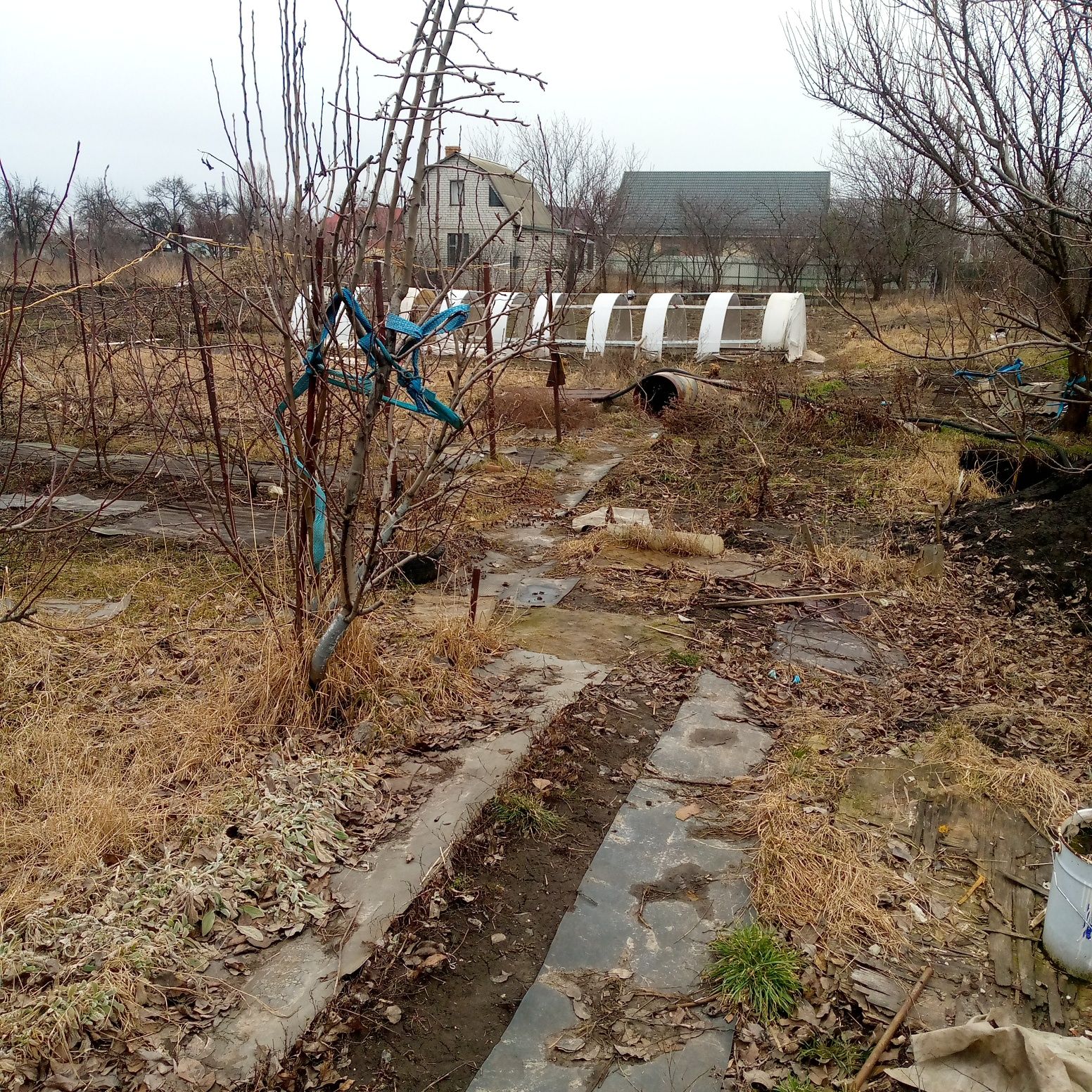 дом кременчуг  в черте города конечная 16 маршута от хозяина