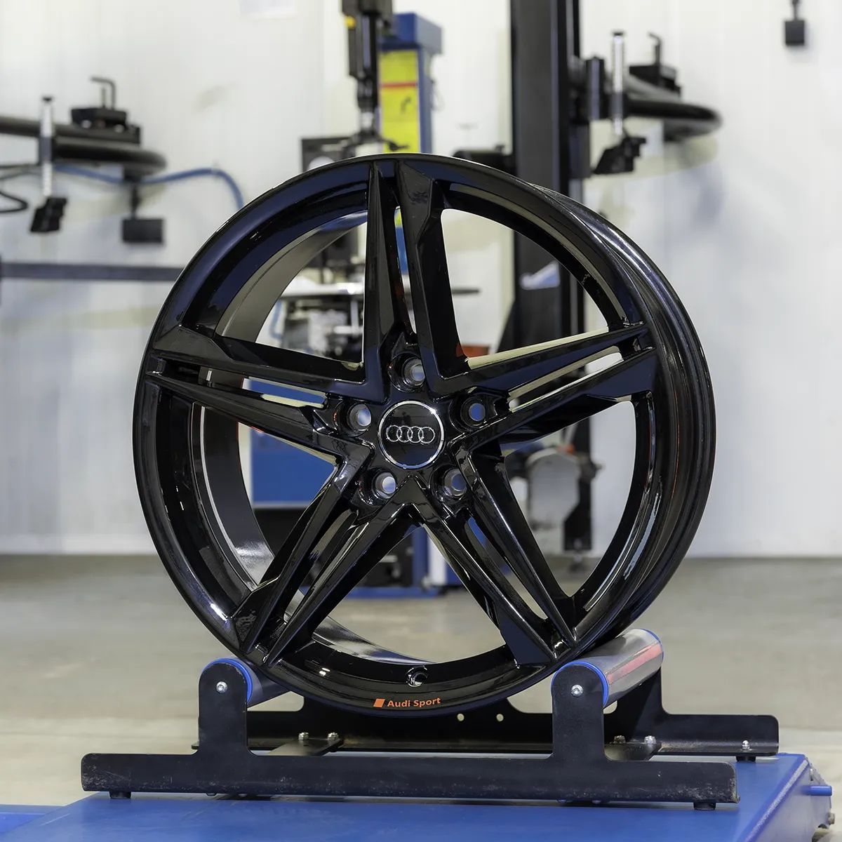 Oryginalne Felgi Audi 18 A3 A4 A6 A8 Q2 Q3 Q5 TT