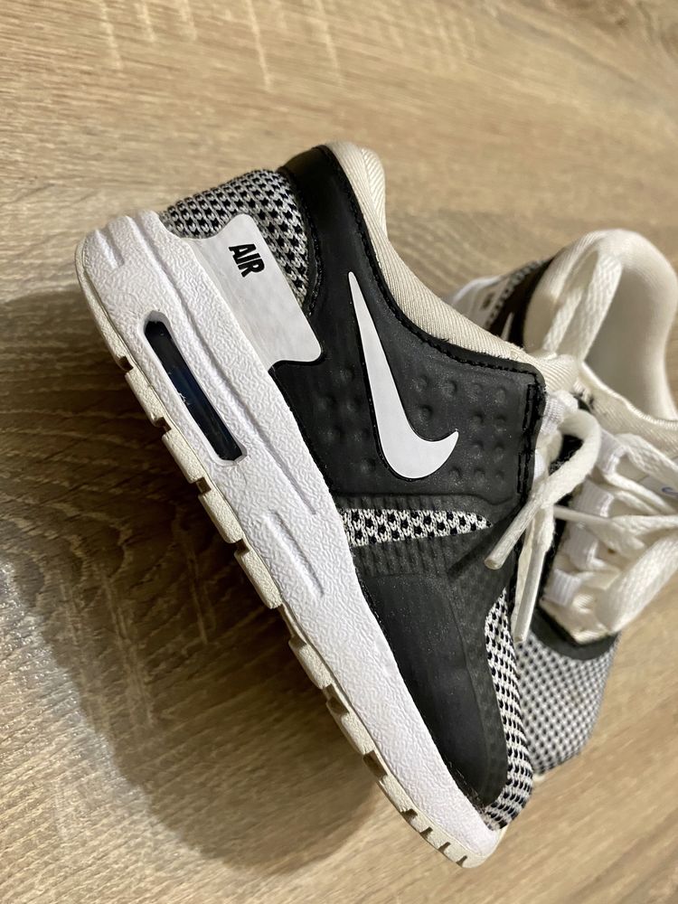 Кроссовки от Nike Air Max