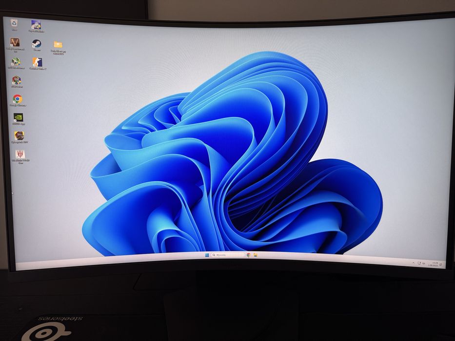 Komputer gamingowy z monitorem 2k + peryferia