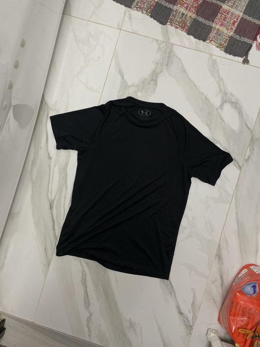 футболка S under armour оригінал бу