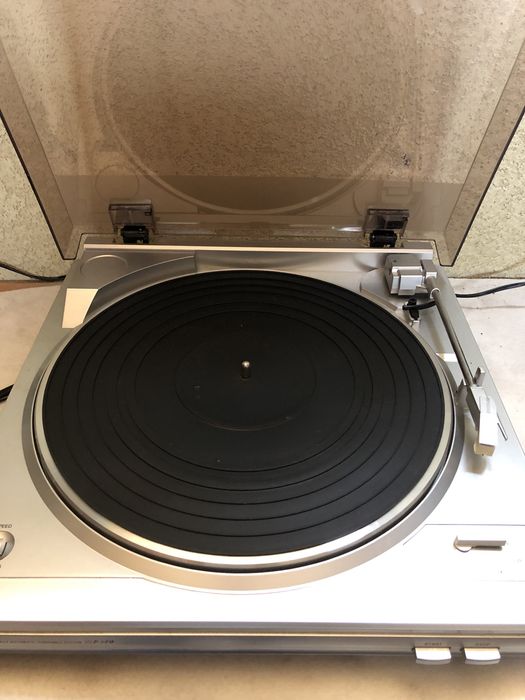 Gramofon Denon DP-27F