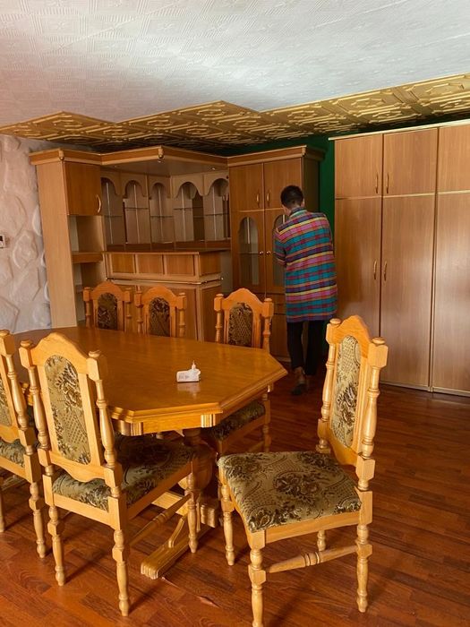 Stół i 10 szt krzeseł dąb, rozsuwany