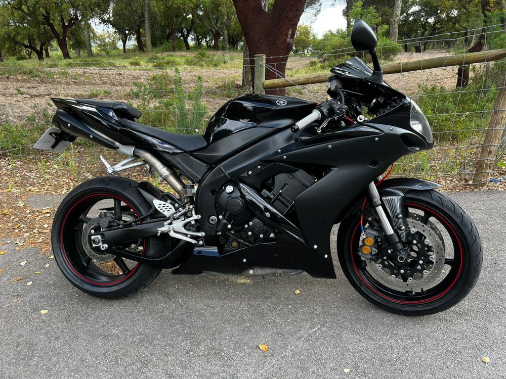 Yamaha R1 2006 Como Nova