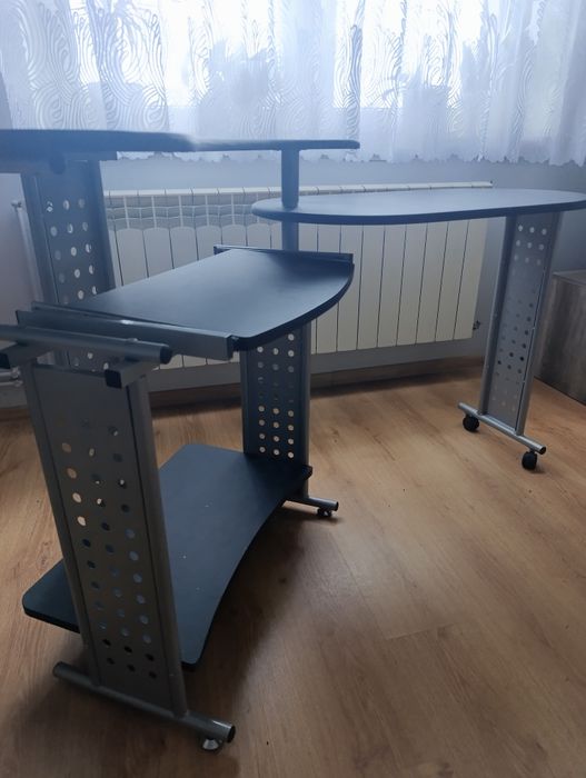 Biurko komputerowe, stolik pod komputer na kółkach, solidne zadbane