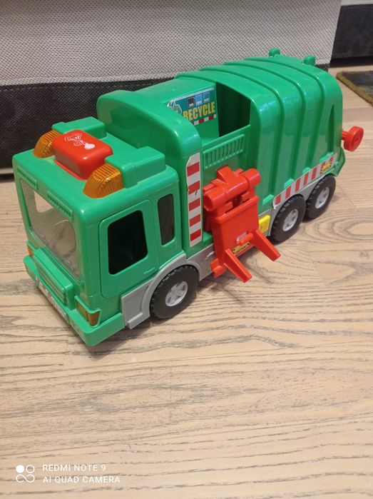 Duża zabawka śmieciarka z dżwiękami i ruchomymi elementami