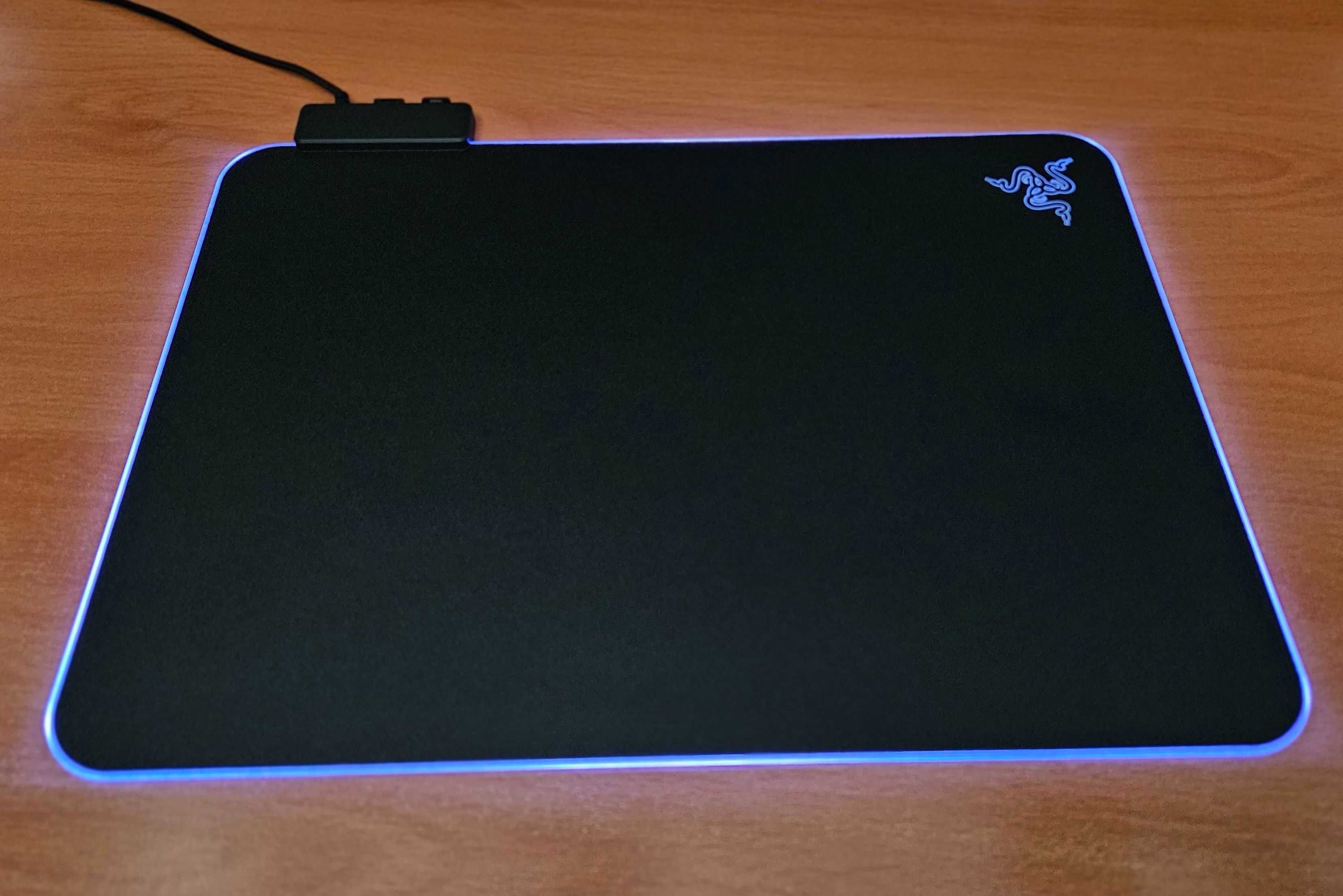podkładka pod mysz Razer Firefly V2 Hard, RGB Chroma