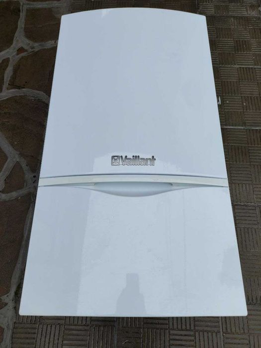 Газовый котел 2х контурный турбированный Vaillant turbo tec plus