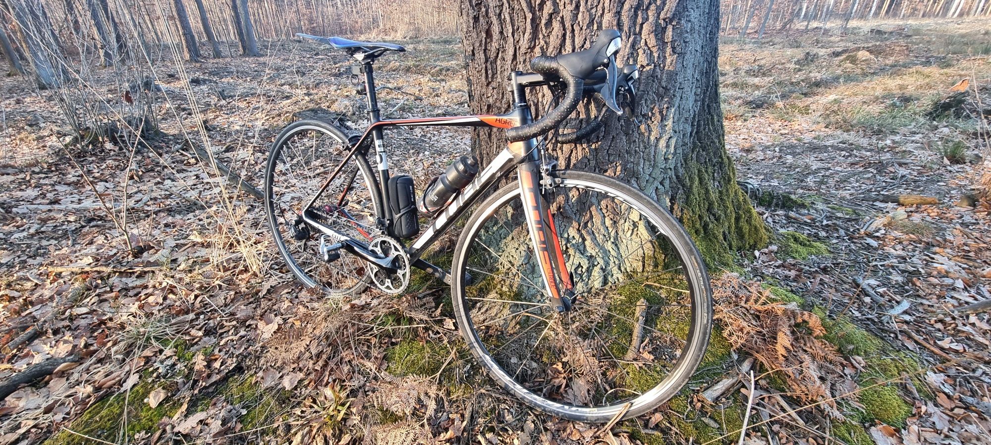 Sprzedam  Rower Szosowy " Carbon"  Cube Agree  rozmiar 54