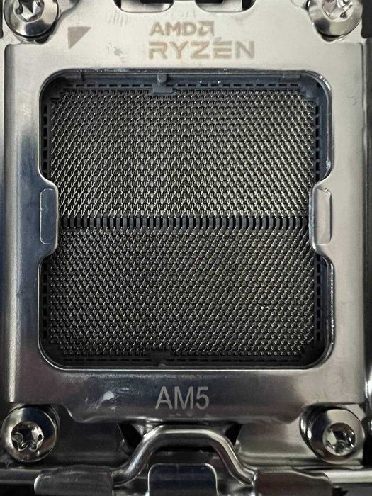 Материнська плата з дефектом Gigabyte B650M GAMING PLUS WIFI