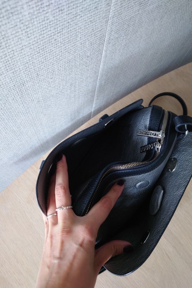 Torebka listonoszka kuferek Tommy Hilfiger jak nowa