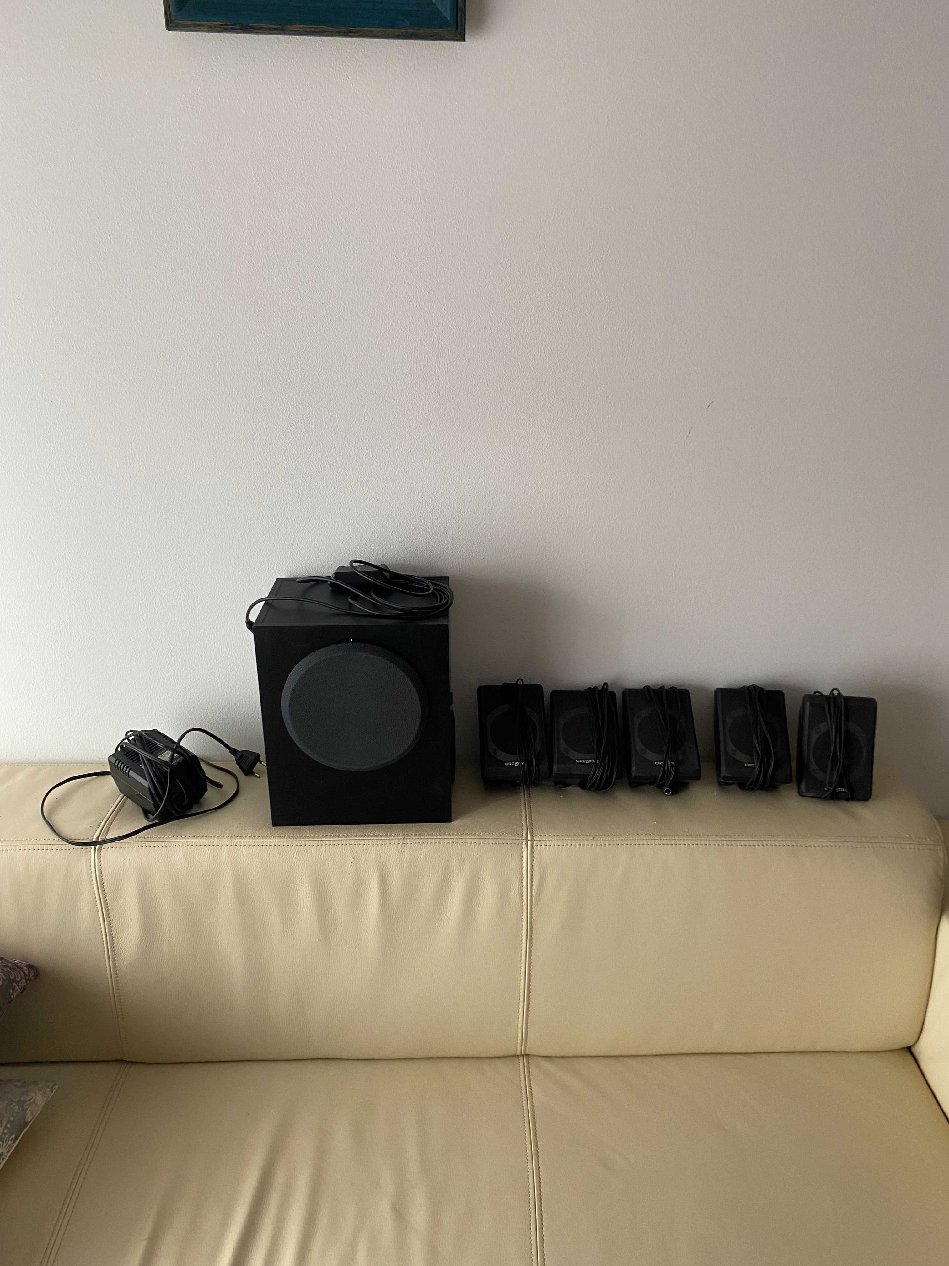 Colunas de Som Creative com Subwoofer